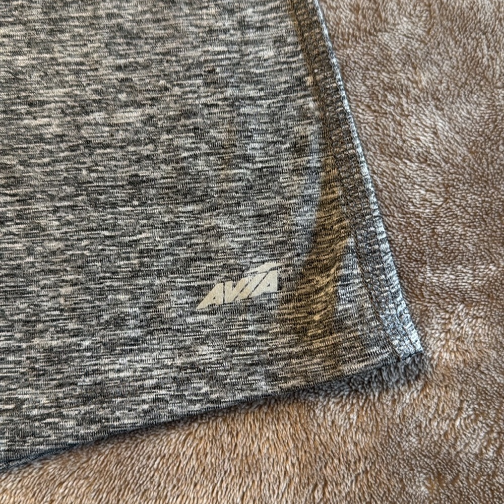 Women’s Avia workout tank top - Picture 4 of 5